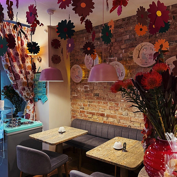 600x600_0000s_0008_9725531E-C465-4523-A602-EE3961E15889