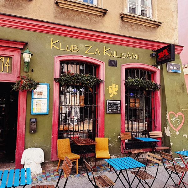 mytujemy-klub-za-kulisami-1