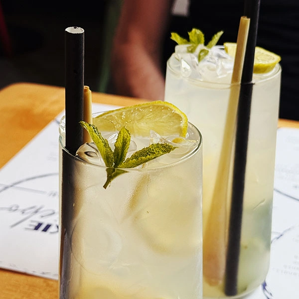 600x600_0000s_0007_9C8DD74F-2123-4383-8306-43523AA16C20