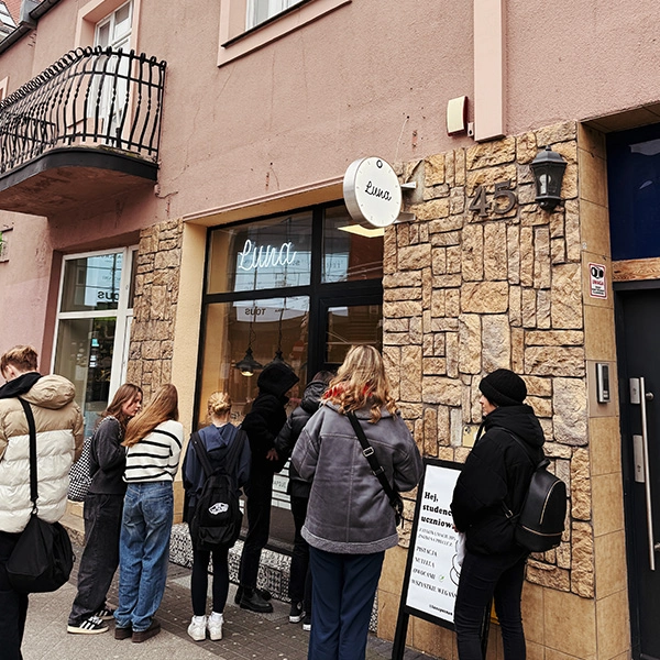 mytujemy-LUNA-POLWIEJSKA-600x600-4