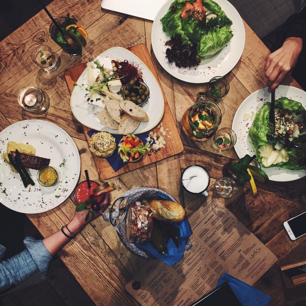 12568922_1530134033983157_340244058_n