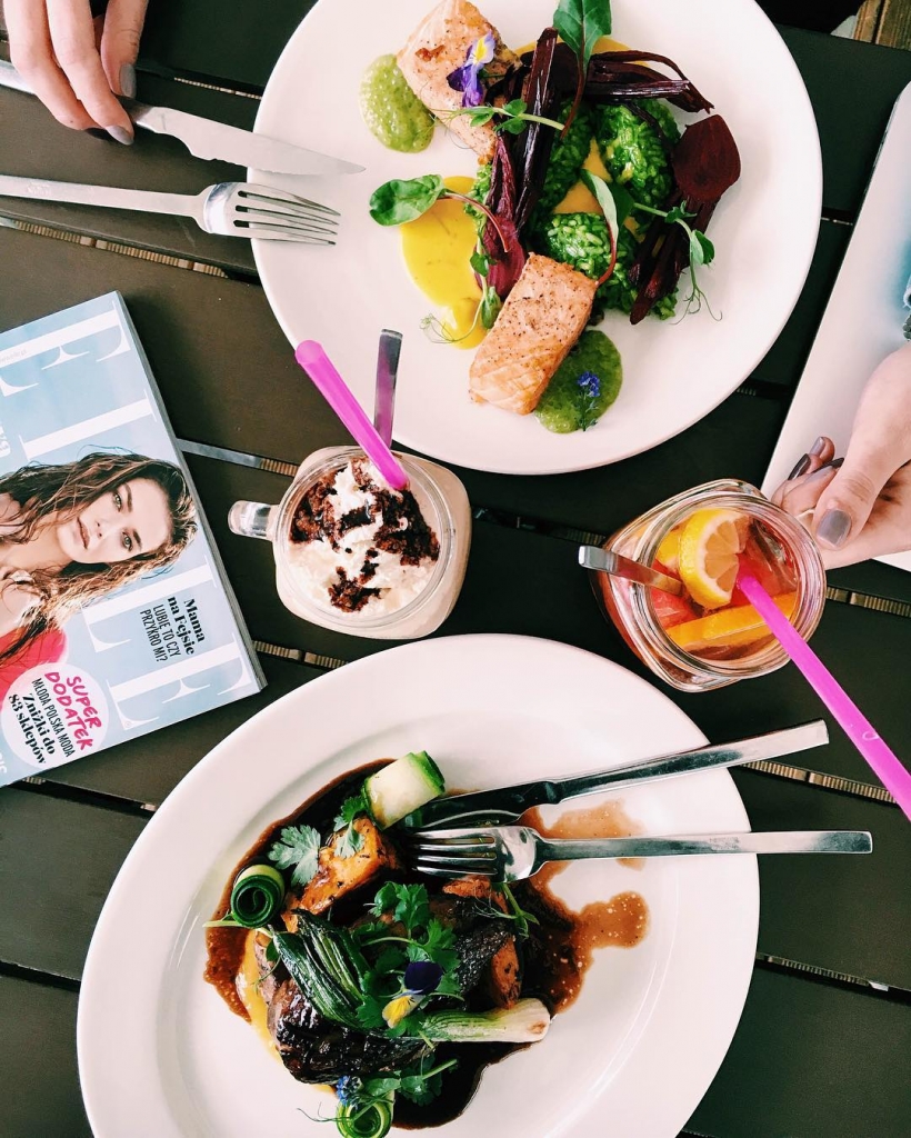 13183265_263772727303781_1269271938_n