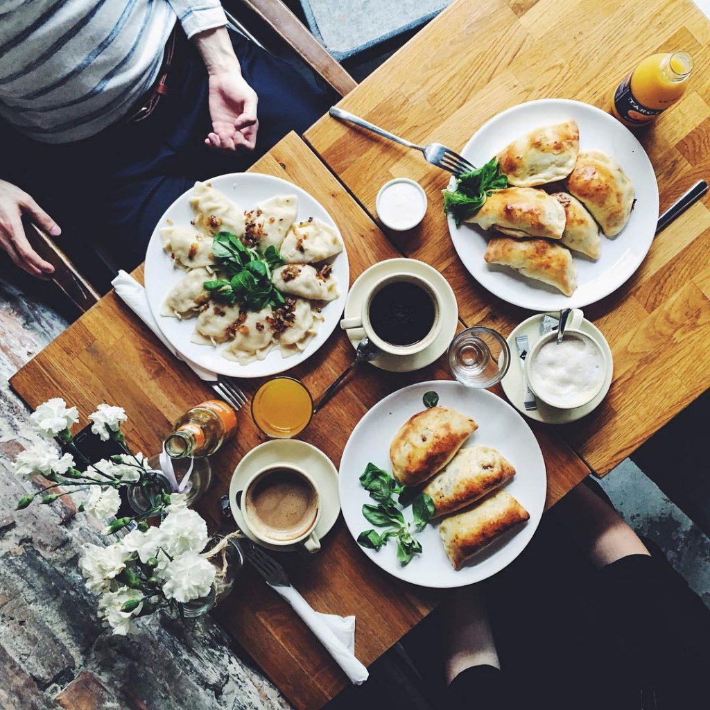 13329211_145441399201514_667375078_n