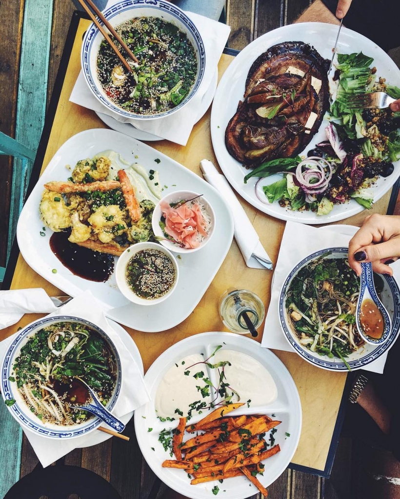 13557102_100329470402495_768568965_n